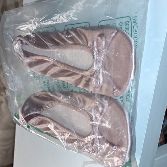 BCTEX ballet slippers us 5-6 - Picture 6 of 6